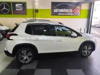 Usado Peugeot 2008 Allure 110 CV (80 kW) 2019 Blanco SUV
