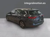 Usado Renault Mégane GrandTour Zen 115 CV (84 kW) 2022 Gris / plata Familiar