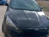 Usado Ford Focus ST-Line 120 CV (88 kW) 2017 Negro Berlina