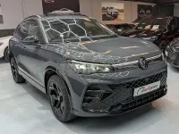 Usado VW Tiguan R-line 193 CV (141 kW) 2025 Gris / plata SUV