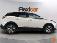 Usado Peugeot 3008 Active 130 CV (95 kW) 2021 Blanco SUV