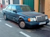 Usado Mercedes E300 231 CV (169 kW) 1991 Azul Berlina