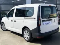 Usado VW Caddy 122 CV (89 kW) 2021 Blanco Monovolumen