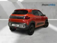 Usado Dacia Spring Extreme 47 kW (65 CV) 2024 Rojo Utilitario