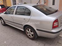 Usado Skoda Octavia Tour 101 CV (74 kW) 2009 Gris / plata Berlina