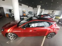 Nuevo Seat Leon FR 150 CV (110 kW) 2026 Rojo Berlina