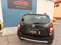 Usado Dacia Duster Lauréate 109 CV (80 kW) 2014 Negro SUV