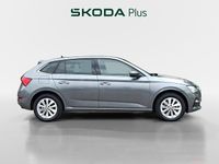Usado Skoda Scala Ambition 110 CV (80 kW) 2023 Gris plata Utilitario