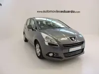 Usado Peugeot 5008 Premium 150 CV (110 kW) 2011 Gris Monovolumen