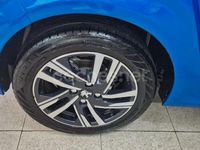 Usado Peugeot 208 Allure 100 CV (73 kW) 2020 Azul Utilitario