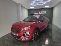 Usado Peugeot 2008 Allure 100 CV (73 kW) 2024 Rojo SUV