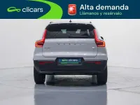 Usado Volvo XC40 Plus 179 CV (131 kW) 2022 Plateado SUV