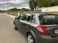 Używany Kia Ceed 90 KM (66 kW) 2010 Szary Hatchback