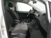 Usado VW Touran 150 CV (110 kW) 2025 Blanco Monovolumen