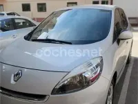 Usado Renault Grand Scénic III Dynamique 110 CV (80 kW) 2012 Gris / plata Monovolumen