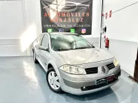 Usado Renault Mégane Dynamique 110 CV (80 kW) 2006 Gris / plata Berlina