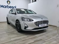 Usado Ford Focus Trend 100 CV (73 kW) 2021 Gris / plata Berlina