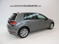 Usado VW Golf VII Advance 150 CV (110 kW) 2020 Gris / plata Berlina