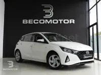 Usado Hyundai i20 100 CV (73 kW) 2021 Blanco Utilitario