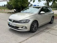 Usado VW Polo Sportline 95 CV (69 kW) 2019 Gris / plata Utilitario