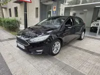 Usado Ford Focus Trend+ 125 CV (91 kW) 2018 Negro Utilitario