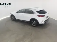 Usado Kia XCeed 100 CV (73 kW) 2025 Blanco SUV