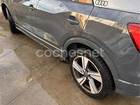Usado Audi Q2 Sport 116 CV (85 kW) 2017 Gris / plata SUV
