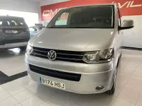 Usado VW Caravelle Comfortline 140 CV (102 kW) 2013 Plateado Van