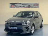 Usado Kia Rio 120 CV (88 kW) 2022 Verde