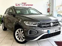 Usado VW T-Roc Life 115 CV (84 kW) 2023 Gris / plata SUV
