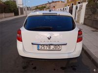Usado Renault Laguna III LIMITED 110 CV (80 kW) 2015 Blanco Familiar
