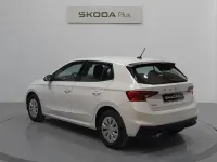 Usado Skoda Fabia Active 80 CV (58 kW) 2022 Blanco Utilitario