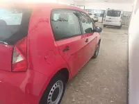 Usado Seat Mii Reference 60 CV (44 kW) 2013 Rojo Utilitario