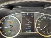 Usado Nissan Micra Tekna 117 CV (86 kW) 2020 Power blue (metalizado) Utilitario