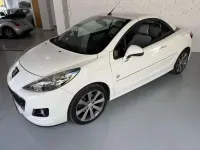 Usado Peugeot 207 CC 120 CV (88 kW) 2013 Blanco Descapotable