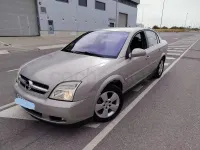 Usado Opel Vectra Cosmo 120 CV (88 kW) 2006 Beige Berlina