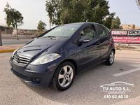Usado Mercedes A180 Avantgarde 109 CV (80 kW) 2007 Azul Monovolumen
