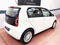 Usado VW up! Highline 75 CV (55 kW) 2016 Blanco Utilitario
