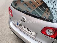 Usado VW Passat Advance 140 CV (102 kW) 2006 Gris / plata Familiar