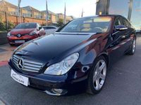 Usado Mercedes CLS320 224 CV (164 kW) 2005 Azul Coupe