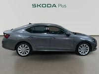 Usado Skoda Octavia Selection 204 CV (150 kW) 2024 Gris Berlina