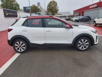 Usado Kia Stonic 101 CV (74 kW) 2021 Blanco SUV