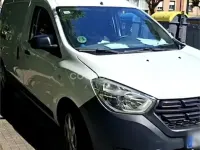 Usado Dacia Dokker Ambiance 75 CV (55 kW) 2018 Blanco Monovolumen