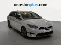 Używany Kia Ceed Style 100 KM (73 kW) 2025 Szary Hatchback