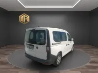 Usado VW Caddy 102 CV (75 kW) 2022 Blanco Monovolumen