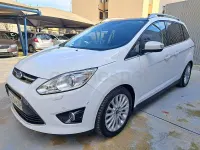 Usado Ford Grand C-Max Trend 125 CV (91 kW) 2014 Blanco Monovolumen