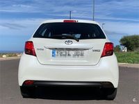 Usado Toyota Yaris Active 90 CV (66 kW) 2015 Blanco Berlina