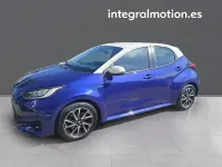 Usado Toyota Yaris Hybrid Style 116 CV (85 kW) 2021 Azul Berlina