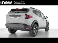 Usado Dacia Duster Extreme 100 CV (73 kW) 2025 Marrón SUV