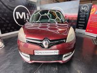 Usado Renault Scénic III Bose Edition 110 CV (80 kW) 2015 Gris / plata Monovolumen